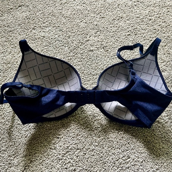 Victoria's Secret Size 32D Heathered Navy T-Shirt Perfect Shape Bra - Picture 3 of 3